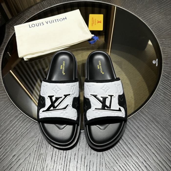 LV SLIPPERS