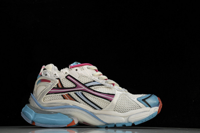 BLCG RUNNER  772774-W3RBW-2325