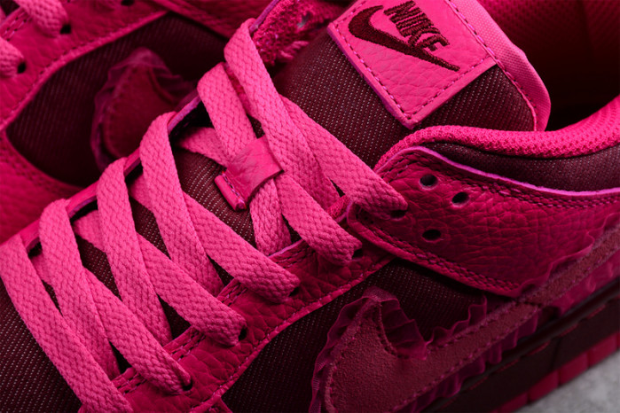 Nike DUNK LOW  Valentine