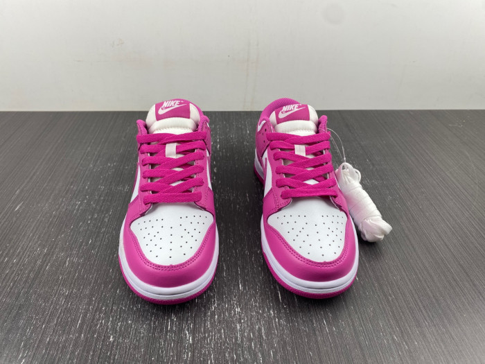 NIKE SB DUNK Low GS “Active Fuchsia  FJ0704-100