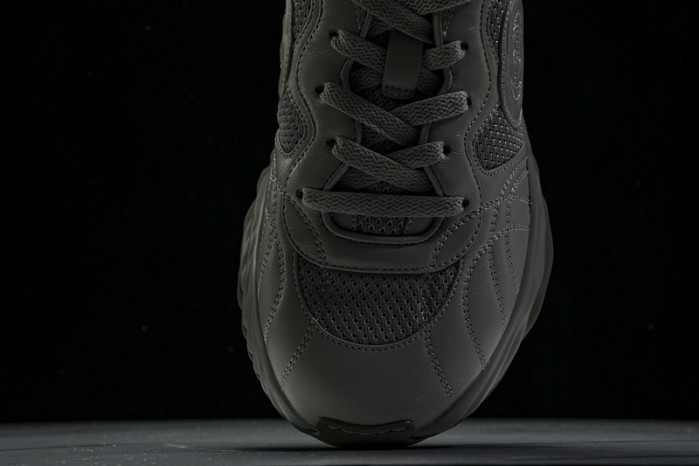 Gv*c ripple sneaker