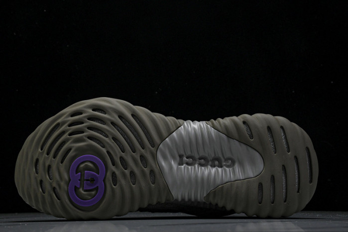 Gv*c ripple sneaker