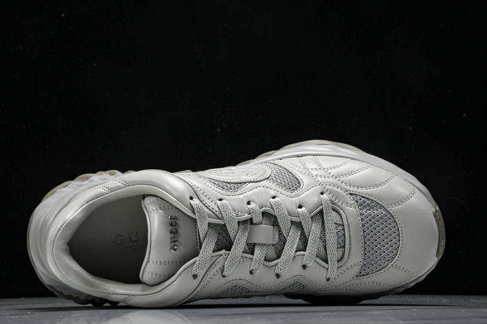Gv*c ripple sneaker
