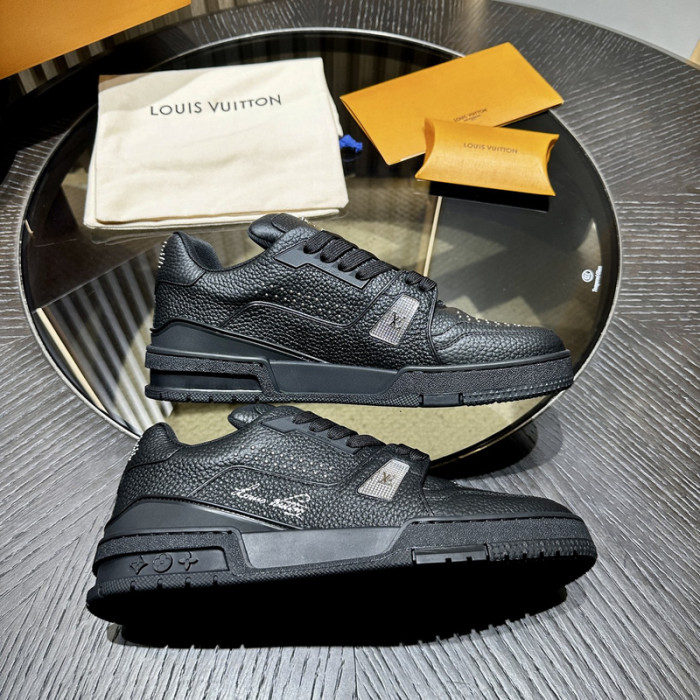 LV SNEAKER TRAINER   FOR-LV322
