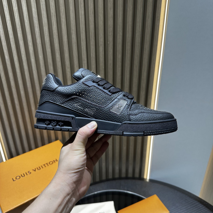 LV SNEAKER TRAINER   FOR-LV322