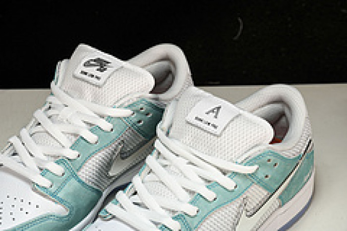 APRIL SKKATEBOARDS x nike SB Dunk Low  Turbo Green   FD2562-400