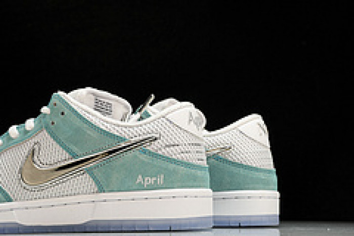 APRIL SKKATEBOARDS x nike SB Dunk Low  Turbo Green   FD2562-400