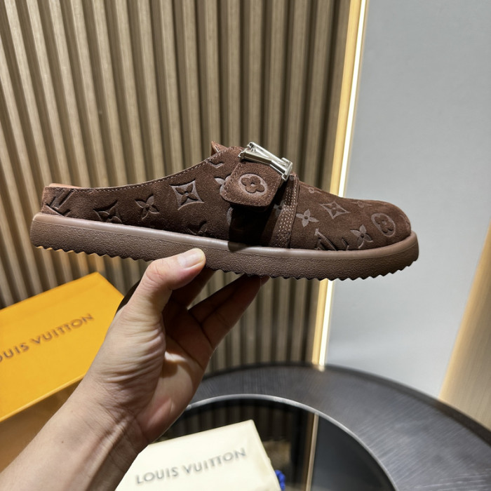 LV SLIPPERS