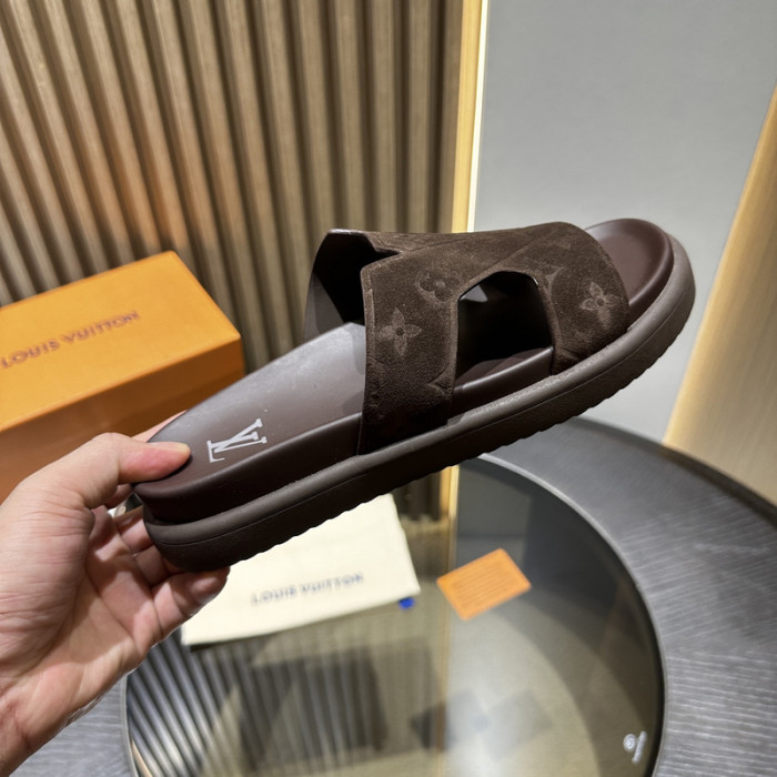 LV SLIPPERS