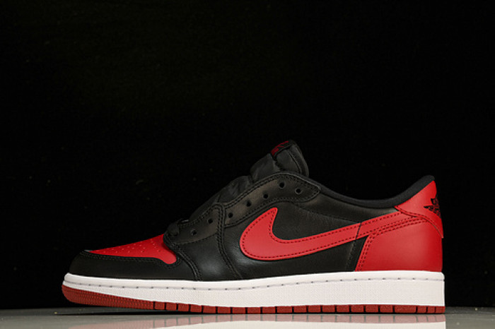 AIR JORDAN 1 Low Reverse Bred 705329-001