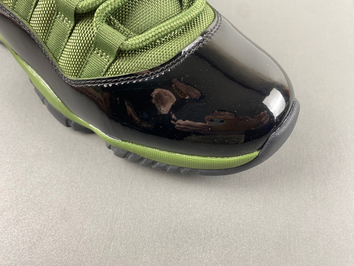 Air Jordan 11  CT8012-300