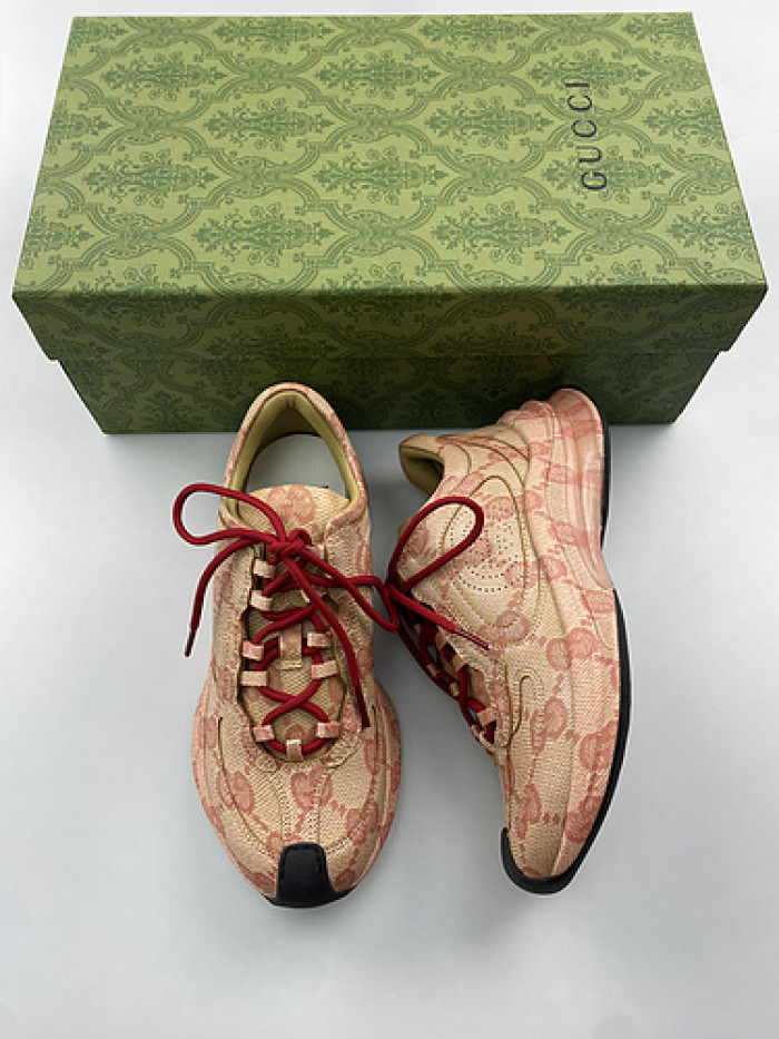Gv*c sneaker