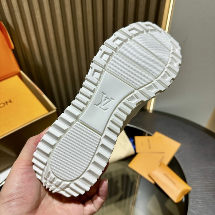 LV SNEAKER Run Away  FOR-LV368