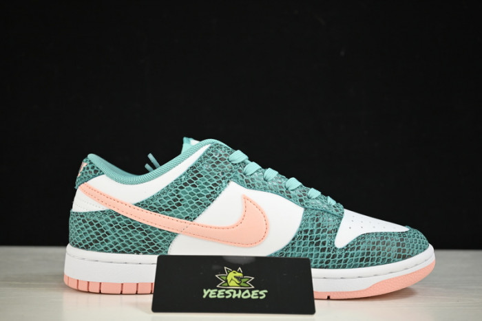 Dunk SB Low "Snake Skin" DR8577-300
