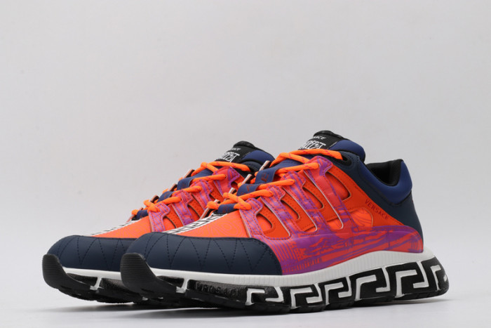 VERS SNEAKERS