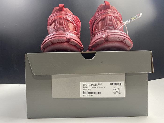 BLCG Track.2 Pearl Red 570391 W2GN3 2029