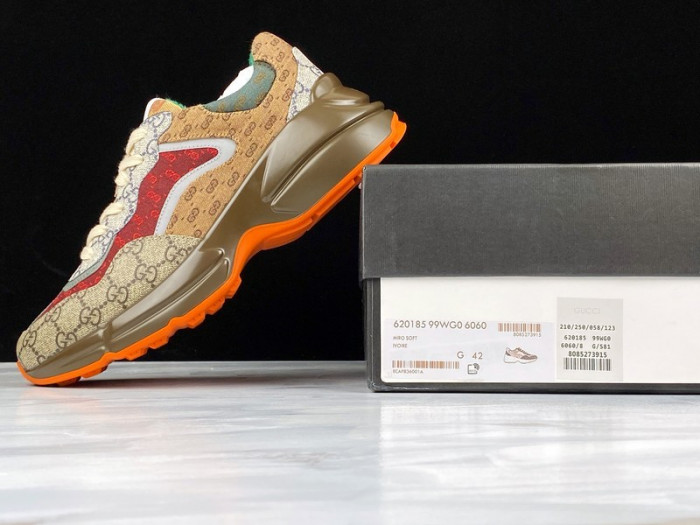 Gv*c rhyton vintage trainer sneaker 620185 99wg0 6060