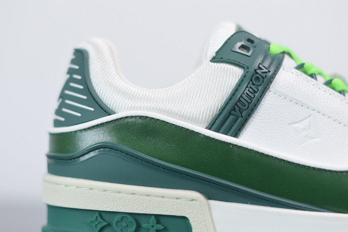 LV SNEAKER LOW YEE-001