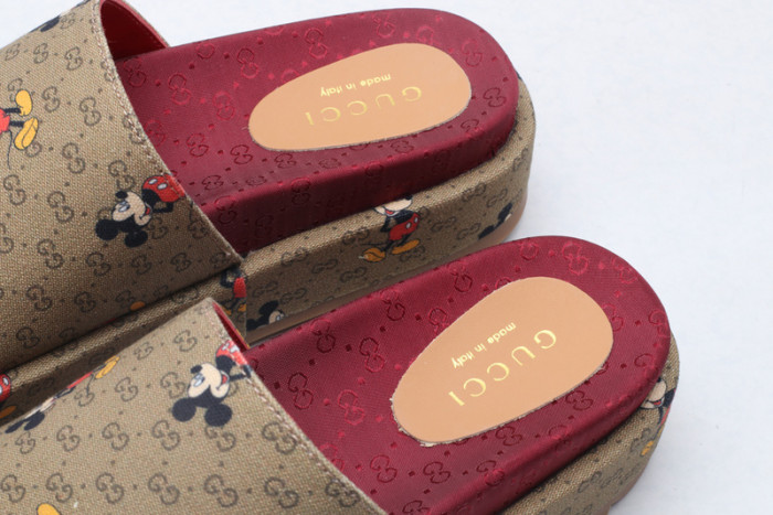 Gv*c slippers