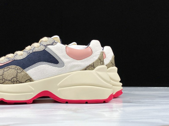 Gv*c rhyton vintage trainer sneaker 620185 99wf0 4371