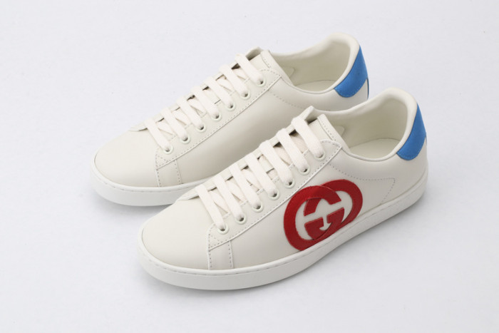 Gv*c ace embroidered low-top sneaker 431942a38g09066
