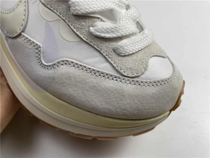Nike Vaporwaffle Sacai Sail Gum DD1875-100