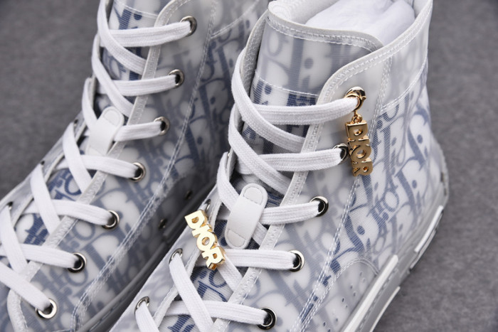 D10R B23 Oblique High Top Sneaker