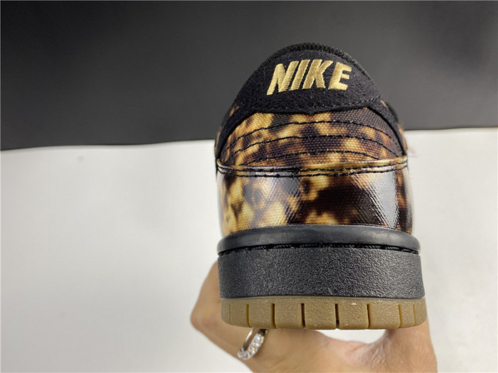 nike sb dunk low pushead preM1vm "pushead 2“ 536356-002