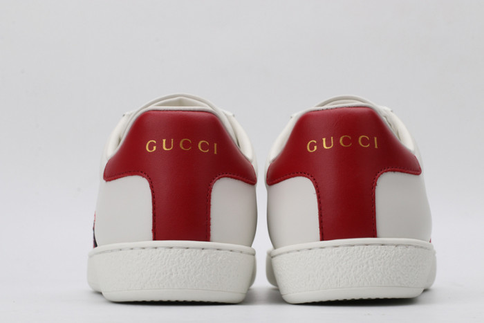 Gv*c ace embroidered low-top sneaker