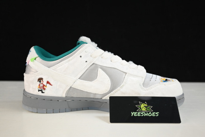 Nike Dunk Low"Ice and Snow Festival DO2326-001