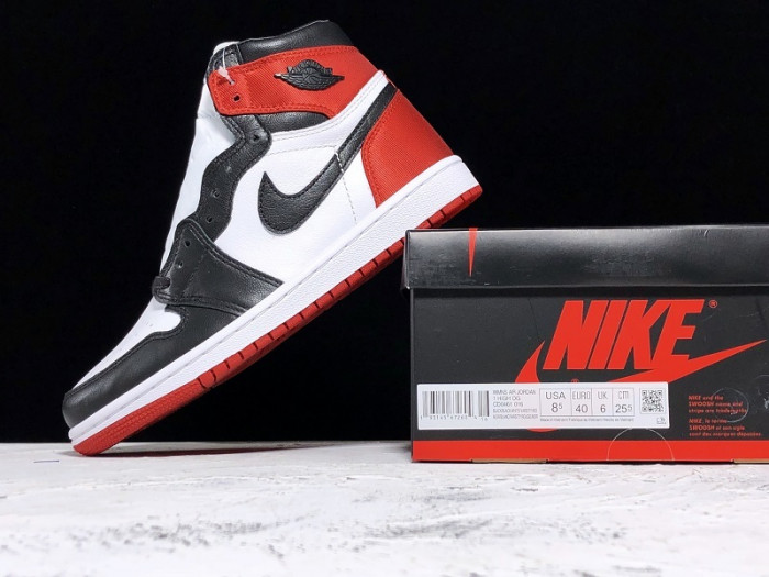 Jordan 1 Retro High Satin Black Toe (W) CD0461-016