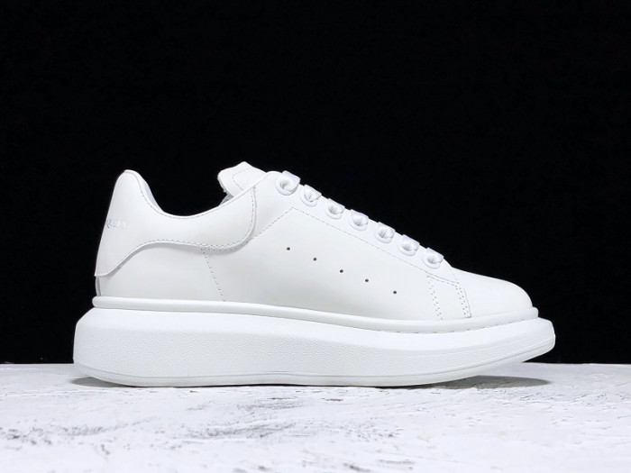 MQ Sneakers