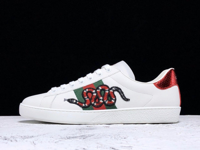Gv*c ace embroidered low-top sneaker white with snake